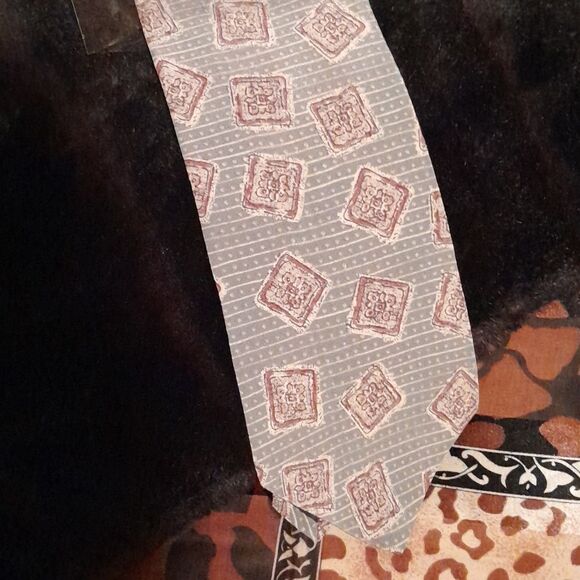 😁NWT Bill Blass Silk Tie. All Ties Choose Any 3 for $40 - Picture 1 of 2